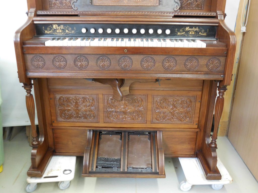PrunkHarmonium Ende 19. Jahrhundert Möbelrestaurierung Mirja Harms